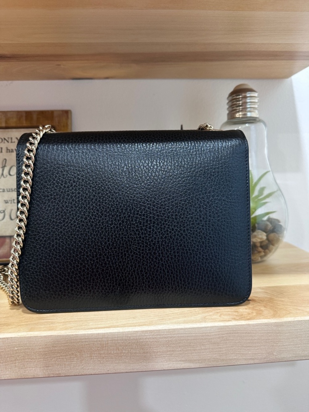 ✨ Gucci Dollar Calfskin Interlocking G Shoulder Bag – Black | Classic & Timeless - Picture 5 of 16